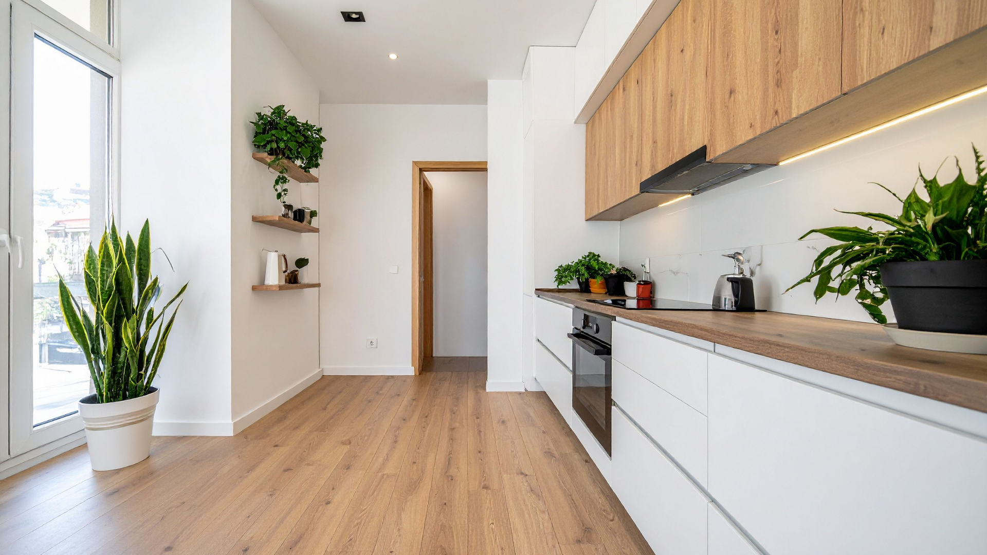 Comment optimiser les rangements dans une cuisine minimaliste - Opti Rangement