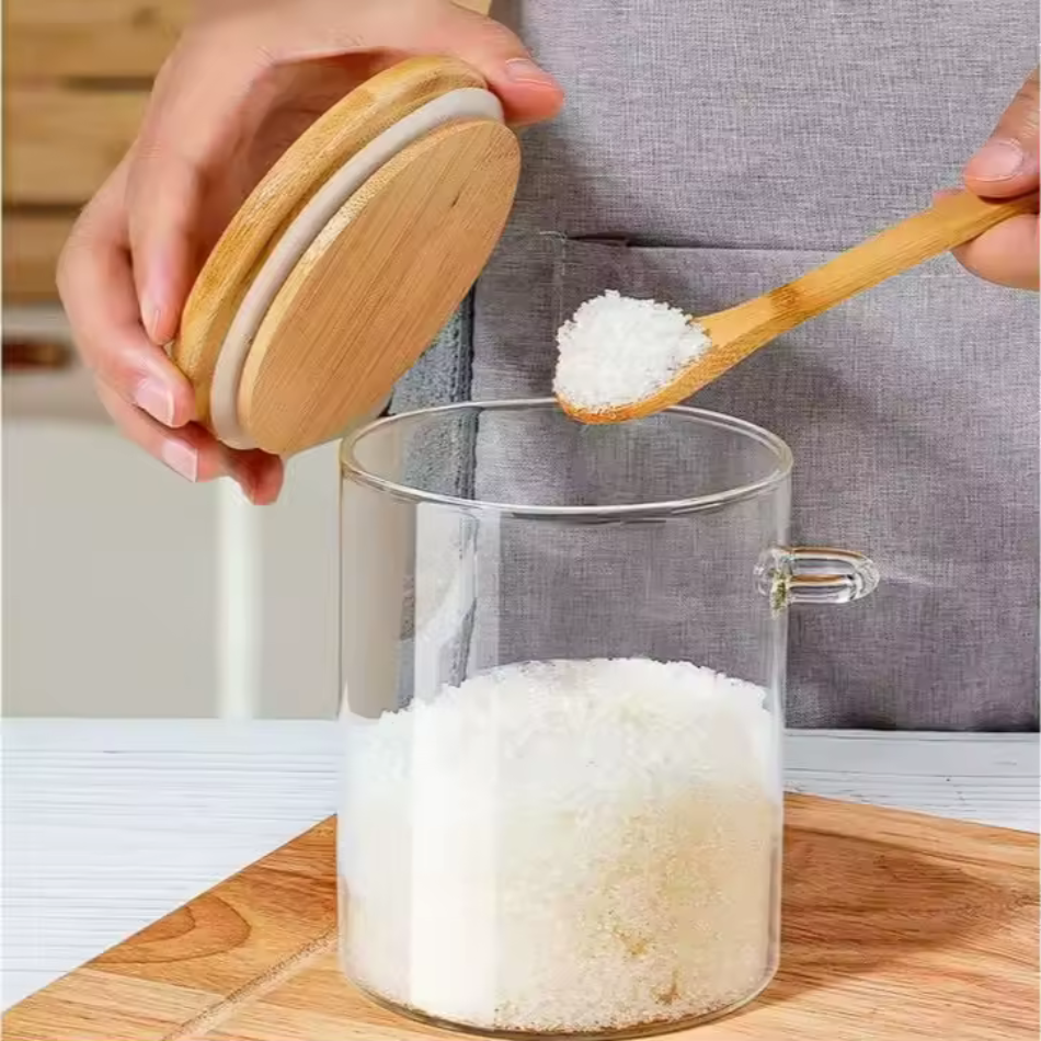 Pot à épice avec cuillère