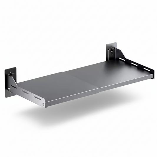 Étagère cuisine en inox fond blanc