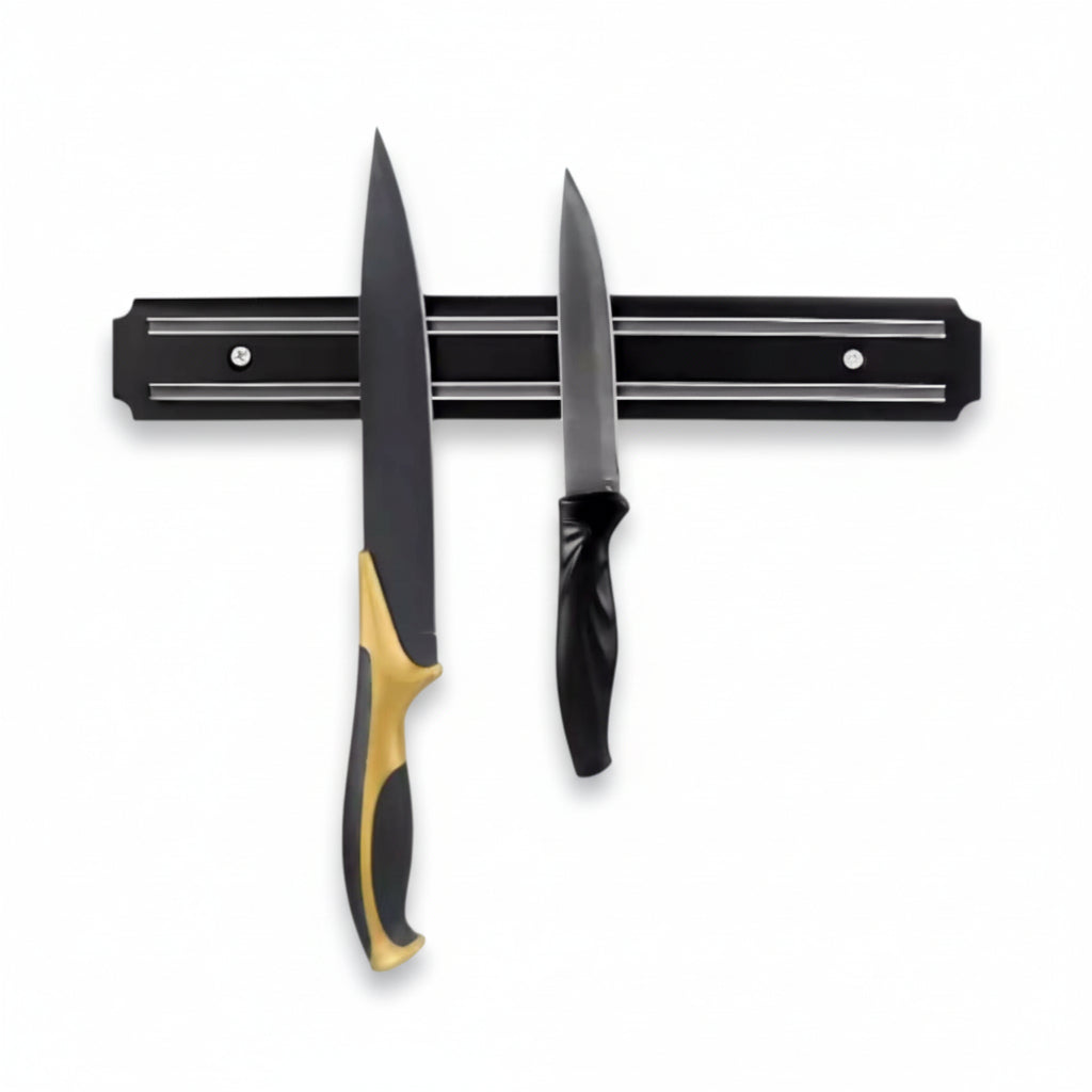 Porte couteau aimanté fond blanc