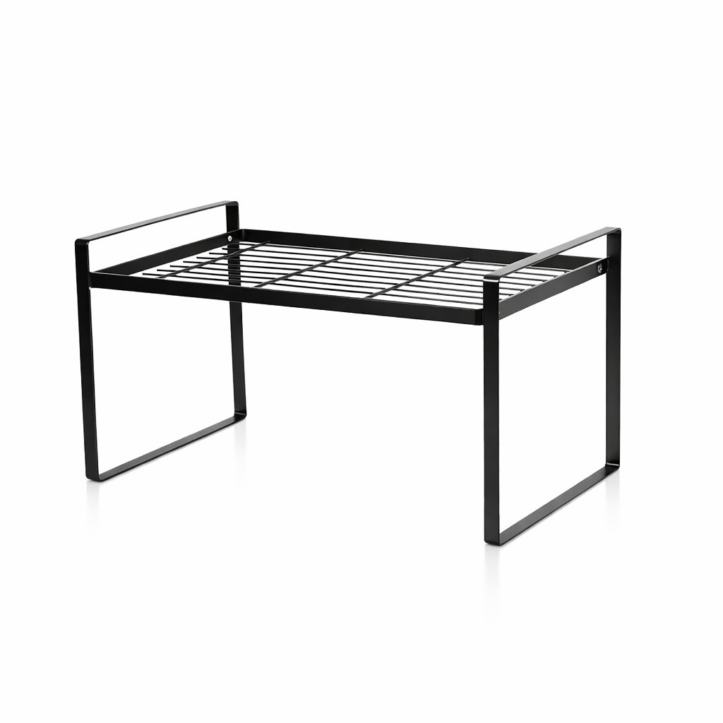 Rangement placard cuisine noir fond blanc