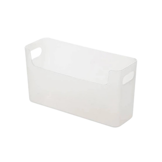 panier de rangement sur fond blanc